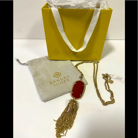 Kendra Scott Jewelry - NWT‼️Kendra Scott “Rayne” Long Pendant Tassel Necklace Dark Red/Gold